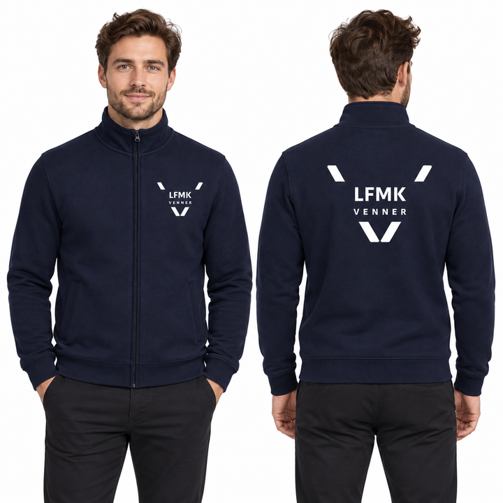 CLIQUE Basic Cardigan 021038 dark navy med LFMK-logo – KI-generert modellillustrasjon, forfra og bakfra