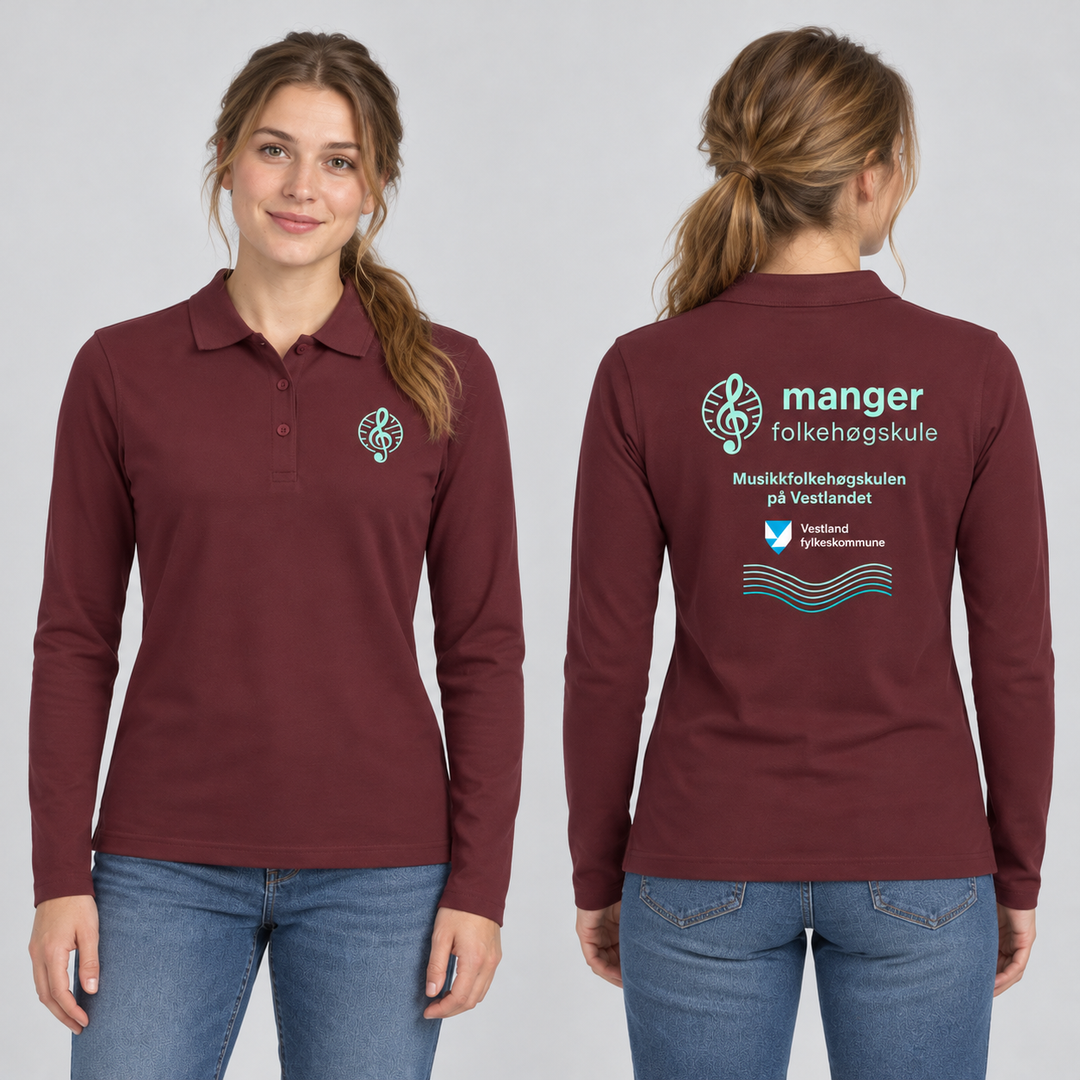 Classic Marion L/S Dame – Manger Folkehøgskule, Burgunder, foran og bak på voksen modell. KI-illustrasjon basert på leverandørfoto. Bryst- og ryggmotiv uten signaturer.